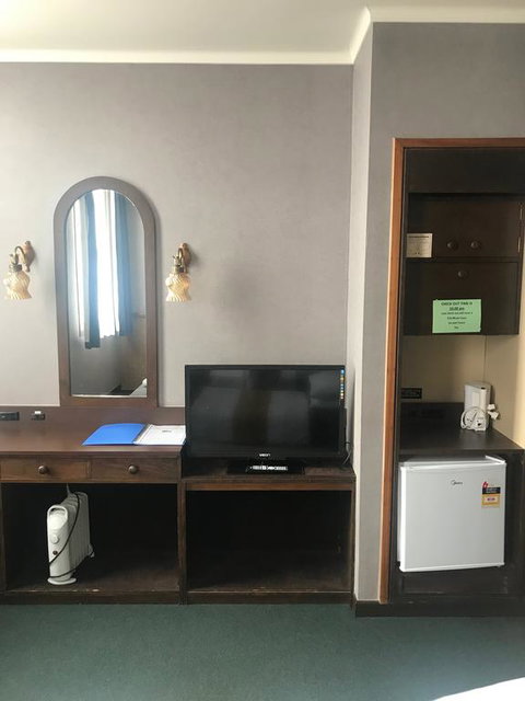 Grand Hotel - Whangarei - Accommodation New Zealand 1