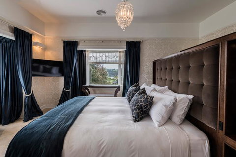 Hackthorne Gardens Luxury Accommodation - Accommodation New Zealand 0