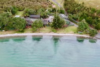 Halcyon Boatshed - Privacy and Serenity in a Beautiful Spot