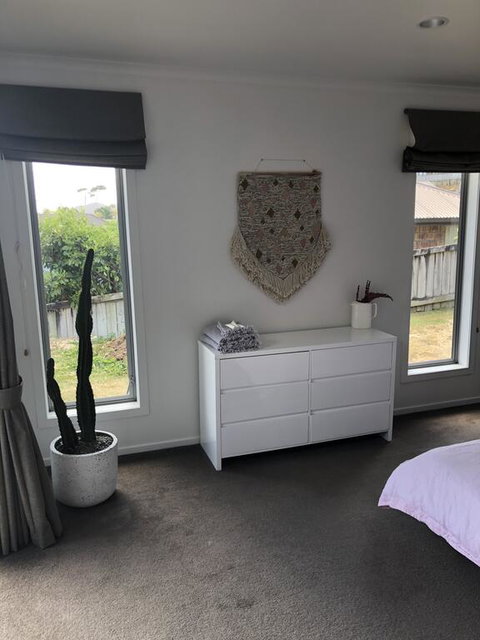 Hamilton Family Home With Pool - Accommodation New Zealand 2