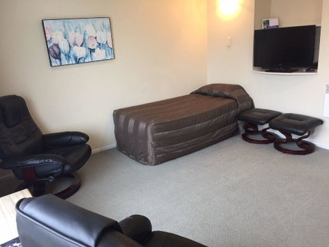 Highway Lodge Motel - Accommodation New Zealand 3