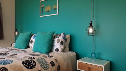 Hill Top Retreat - Accommodation New Zealand 1