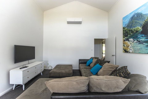 Hills Vista Lodge - Accommodation New Zealand 2