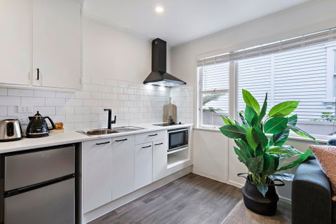 Homely Herne Bay Aprtmnt In Wonderful Location - Accommodation New Zealand 3