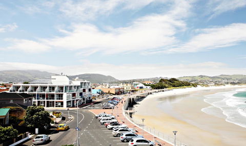 Hotel St Clair - Accommodation New Zealand 0