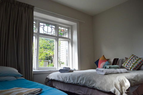 Intrepid Bed & Breakfast - Accommodation New Zealand 0