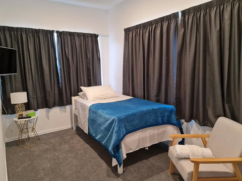 J&L Holiday House - Accommodation New Zealand 2