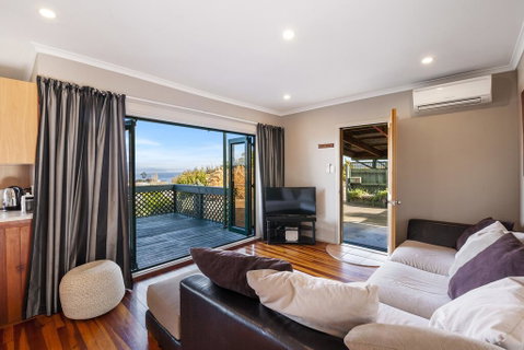 Kaihua Lookout - Taupo Holiday Home - Accommodation New Zealand 0