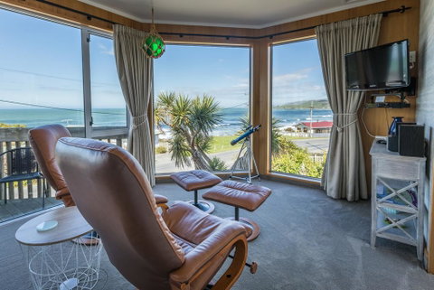 Kaka Point Spa Accommodation - Catlins - Accommodation New Zealand 0