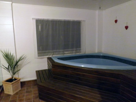 Karaka Tree Motel - Accommodation New Zealand 1
