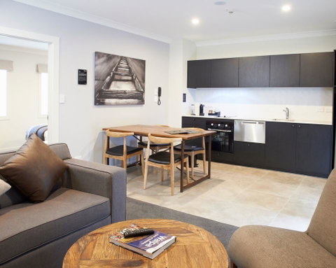 Kelly Rd Cambridge Lodge - Accommodation New Zealand 3
