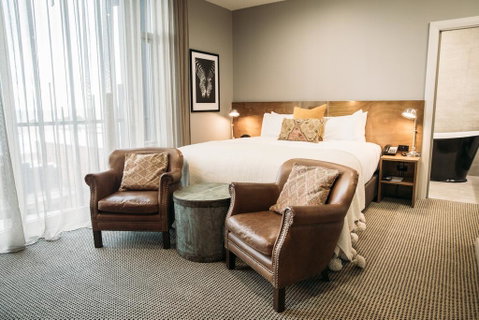 King And Queen Hotel Suites - Accommodation New Zealand 1