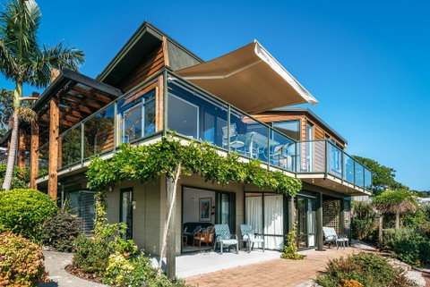 Kowhai Studio - Accommodation New Zealand 0