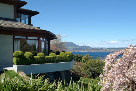 Lake Taupo Lodge - Accommodation New Zealand 1