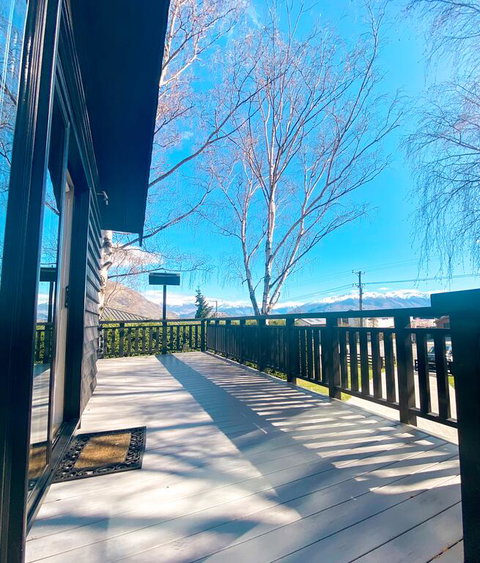 Lake Wanaka House Only 200m From The Lake! - Accommodation New Zealand 3
