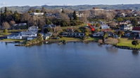 Lakefront Rotorua House in Town