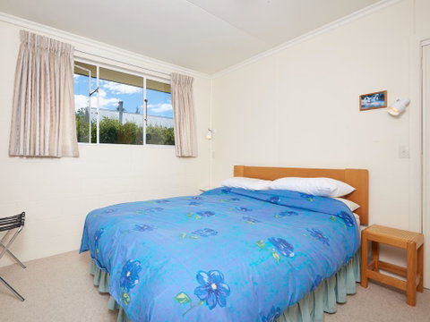 Lakeside Serenity - Wanaka Holiday Home - Accommodation New Zealand 1