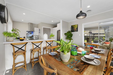 Leave Of Absence - Christchurch Holiday Home - Accommodation New Zealand 3