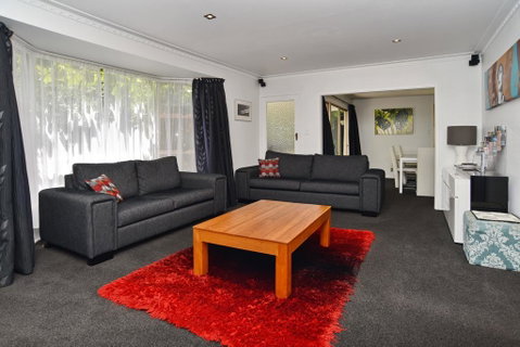 Leinster Villa - Christchurch Holiday Homes - Accommodation New Zealand 2