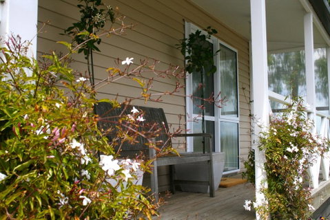 Lemon Tree Cottage - Accommodation New Zealand 2