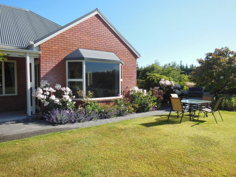 Lincoln Country Dream - Accommodation New Zealand 3