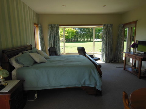 Lincoln Country Dream - Accommodation New Zealand 2