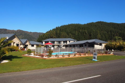 Linkwater Motel And Backpackers - Accommodation New Zealand 1