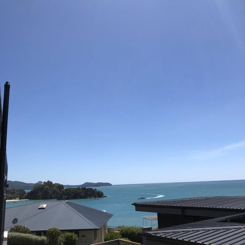 Little Black Fantail Studio - Accommodation New Zealand 3
