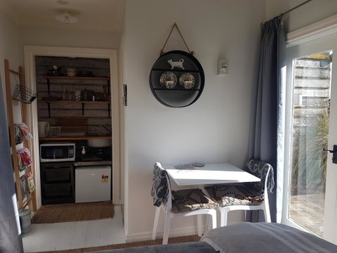 Little Hiraeth - Accommodation New Zealand 3