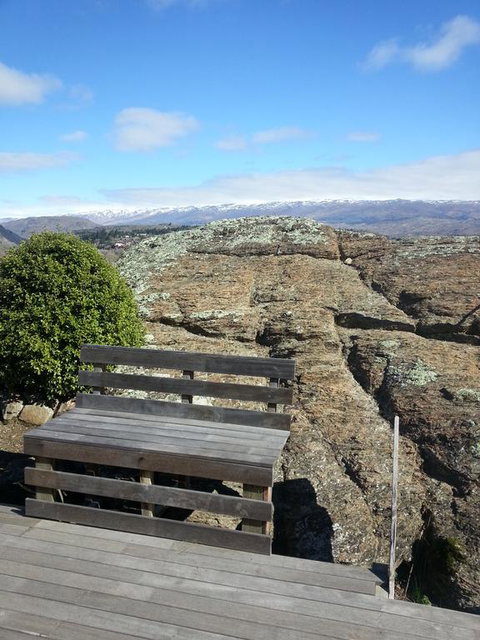 Lookout Studio - Accommodation New Zealand 0