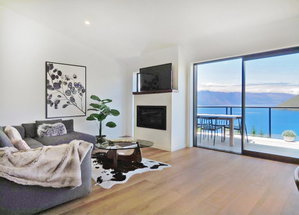 Luxe House with View