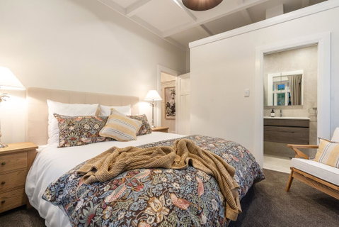 Luxurious Grand Grey Lynn Villa With Park Views - Accommodation New Zealand 3