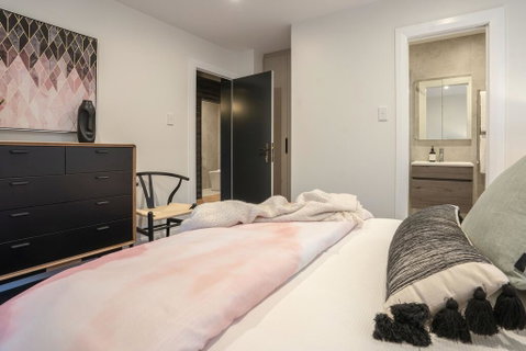 Luxurious Grand Grey Lynn Villa With Park Views - Accommodation New Zealand 2