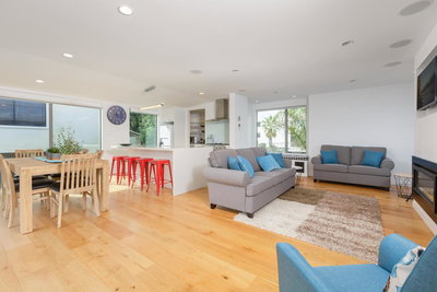 Luxury Home On Popular Muricata Av - Enjoy Beach, Surf & Sun