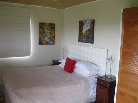 Mai Room - Accommodation New Zealand 1