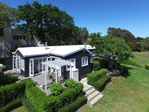 Manea Villa - Accommodation New Zealand 0