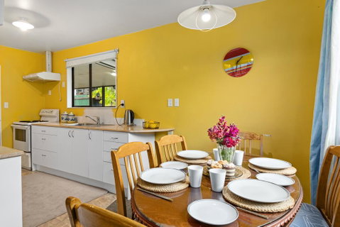 Manuka Retreat - Ngakuta Bay - Accommodation New Zealand 2