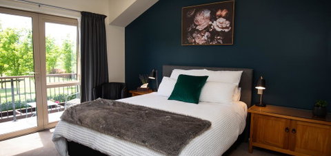 Maple Lodge Luxury Bed & Breakfast - Accommodation New Zealand 1