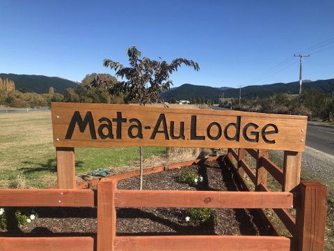 Mata-au Lodge - Accommodation New Zealand 0
