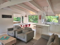 Max Cottage Onetangi