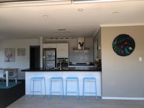 Modern Double Room With Separate Toilet Near The Beach - Accommodation New Zealand 2