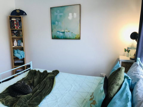 Modern Double Room With Separate Toilet Near The Beach - Accommodation New Zealand 1
