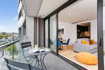 Modern Elegance Near Vic Park
