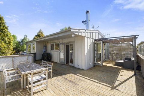 Mojo's Manor - Taupo Holiday Home - Accommodation New Zealand 0
