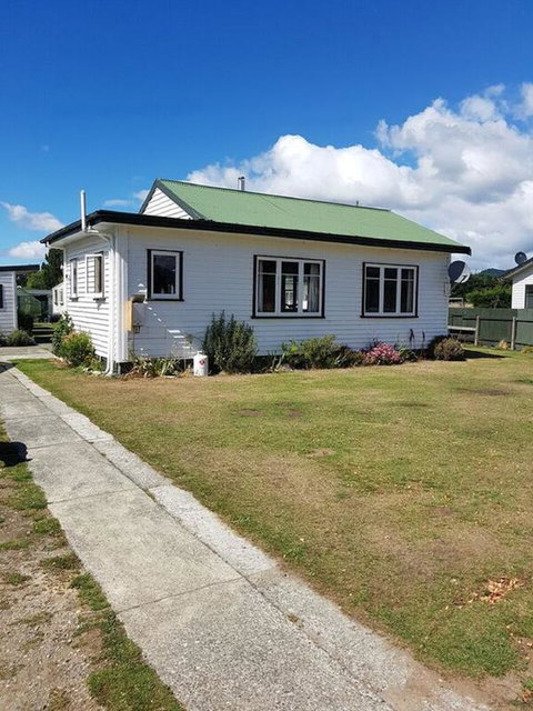 Mountains Edge Cabins - Accommodation New Zealand 3