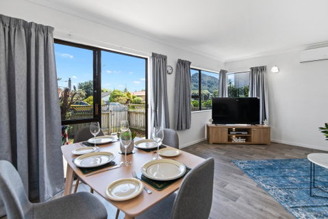 Mt Beach Retreat - Mt Maunganui Holiday Home - Accommodation New Zealand 0