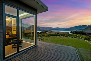 Mt Gold Haven - Sleeps 8 - Lake  Mountain Views