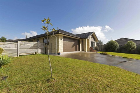 NorthWest Cozy House - Accommodation New Zealand 1