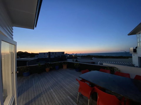 Ocean Front East End Beach House - Accommodation New Zealand 3