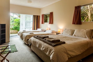 Ocean View Raglan Bed  Breakfast